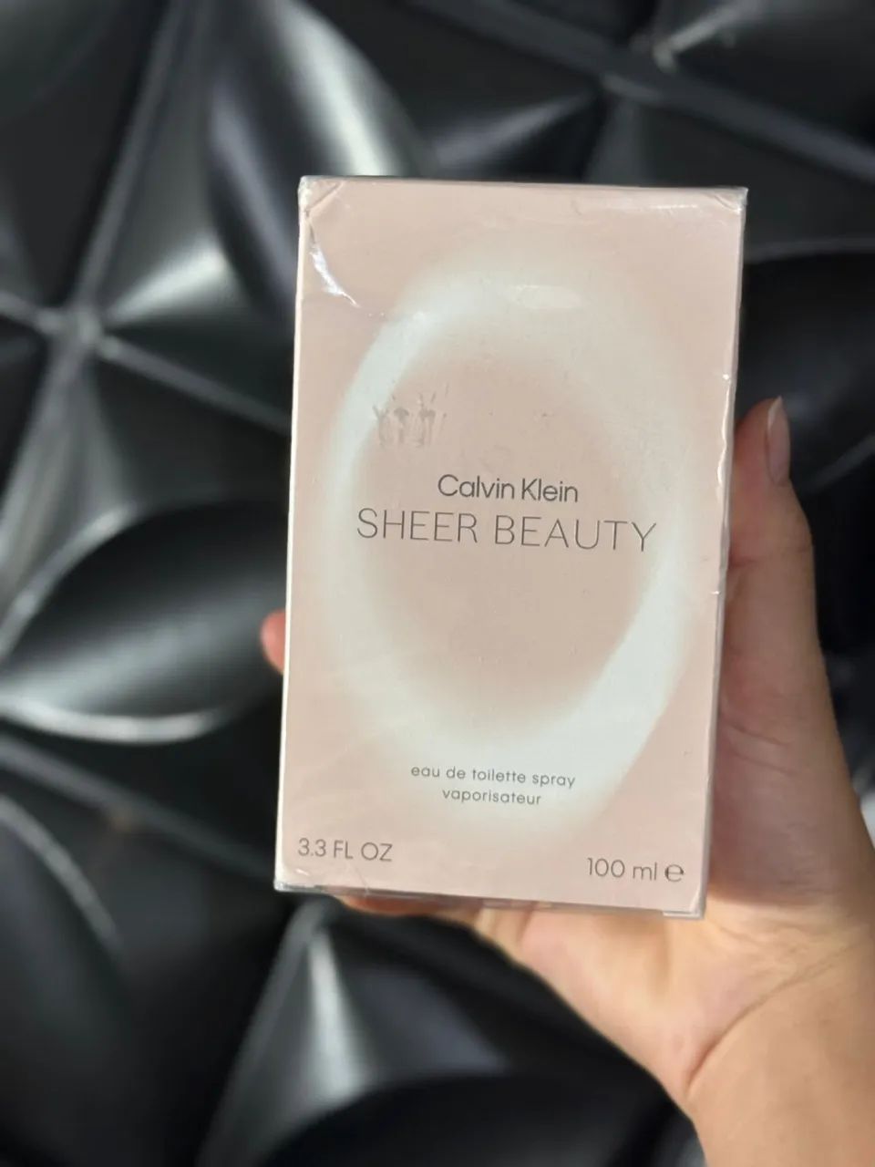 Calvin Klein Sheer Beauty Eau de Toilette. 