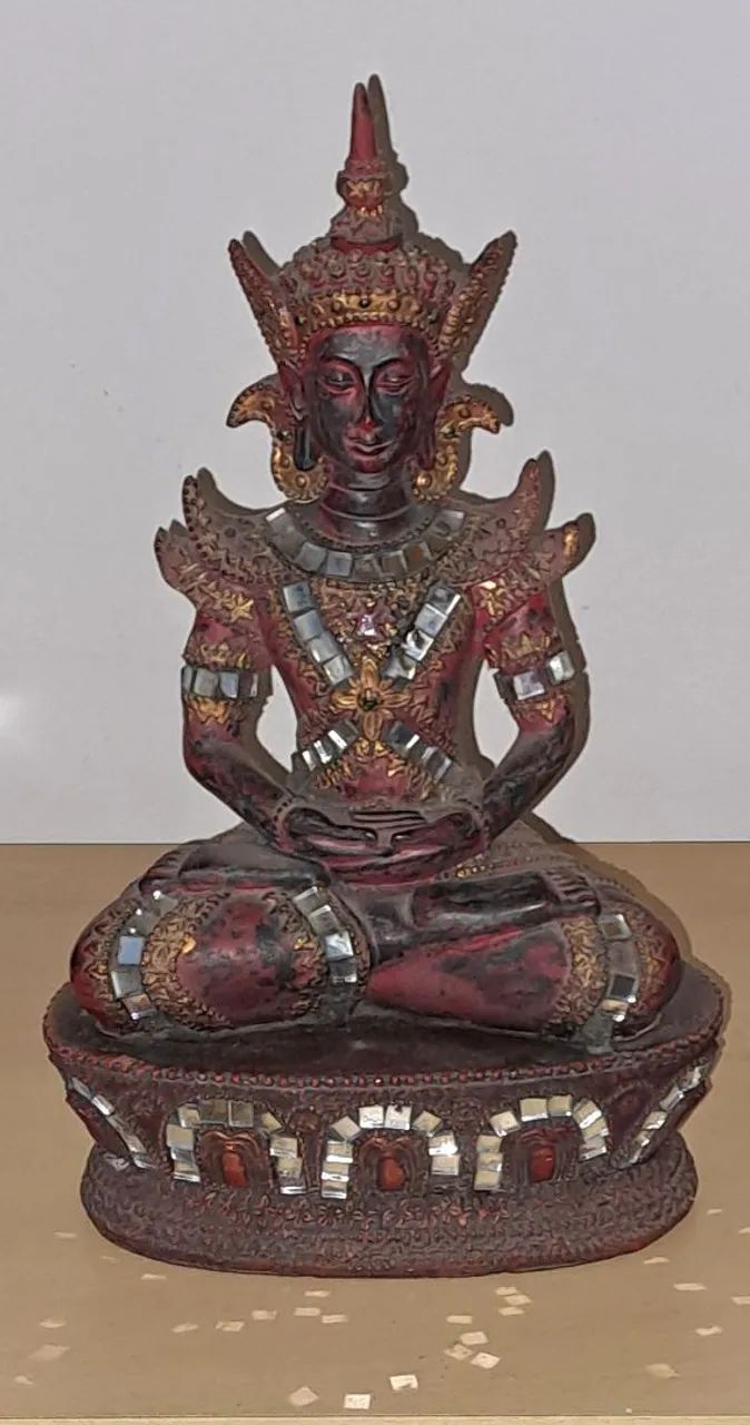 Pequena estátua de buda (decorativa
