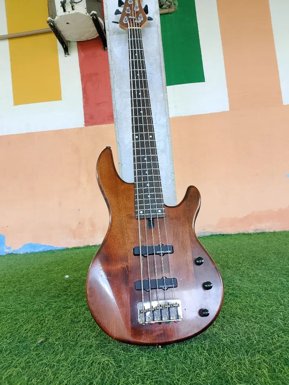 Baixo Yamaha  - Foto 5