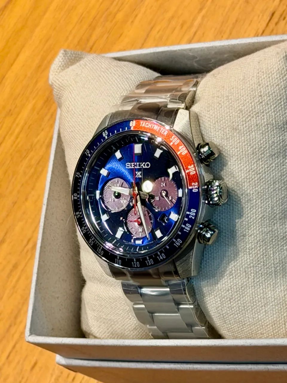 Vende-se Seiko Prospex Speedtimer Solar Chronograph SSC913 ?Pepsi?  - Foto 3