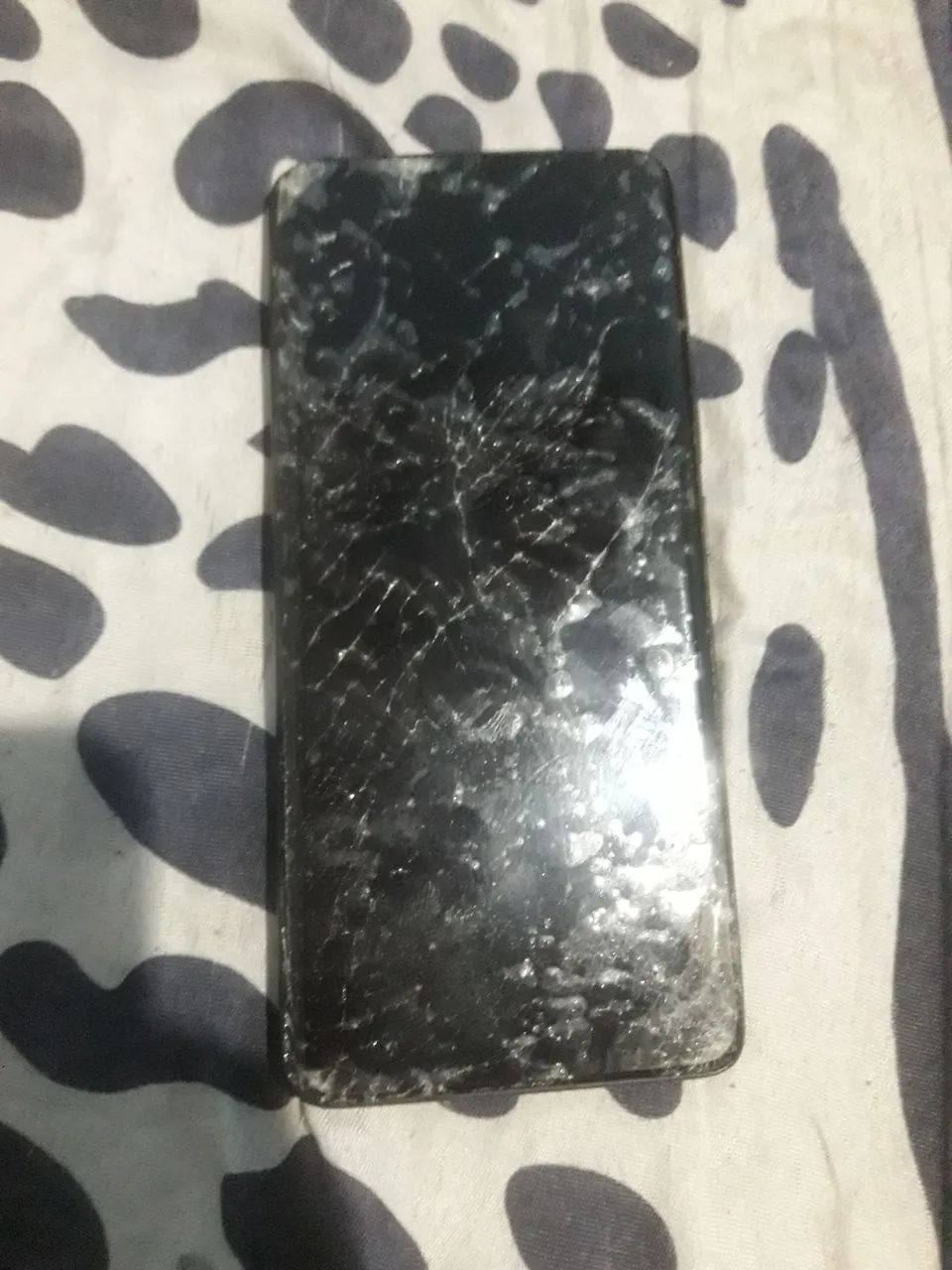 Vendo poco m8 pro 5g quebradado - Foto 2
