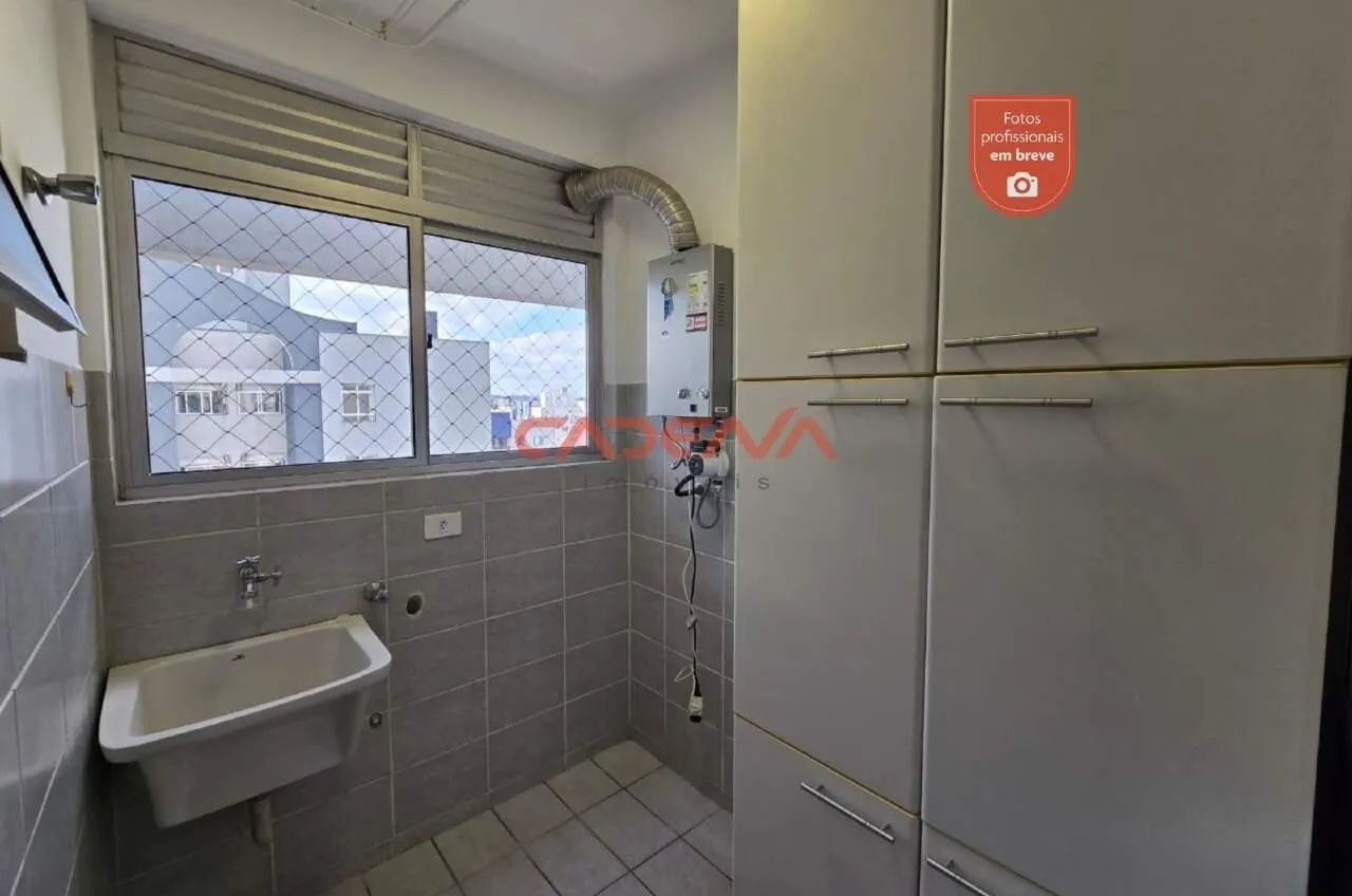 Apartamento com 3 quartos e 2 vagas para aluguel no Cabral - Foto 5