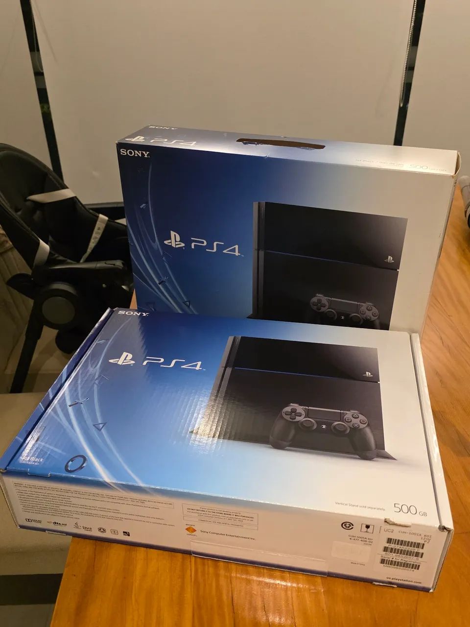 PS4 2TB + 2 CONTEOLES + 6 JOGOS