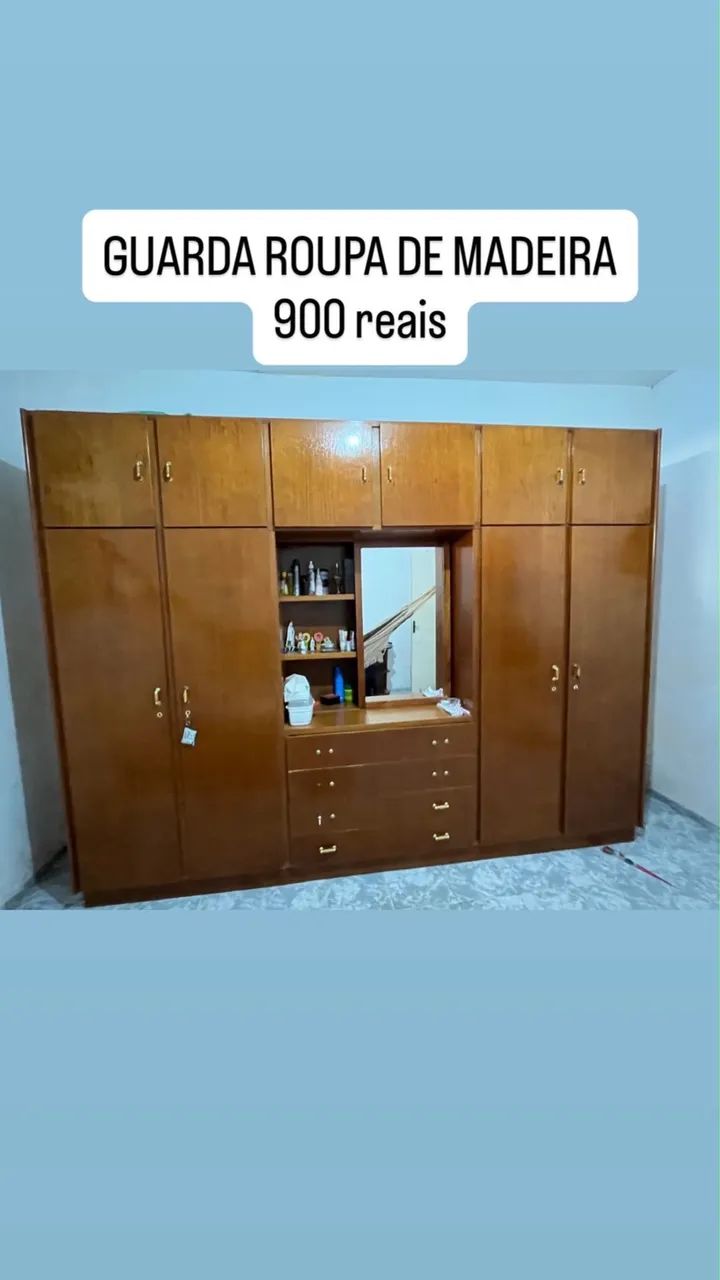 Guarda Roupas de Madeira
