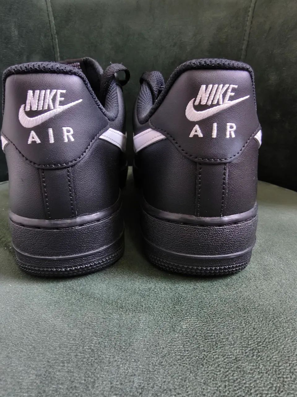 Vendo Tênis NIKE Air Force 1 "Black White" ORIGINAL  - Foto 3