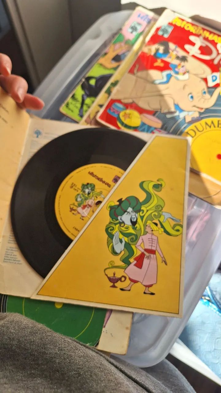 Livros Disney com Vinil - Foto 4