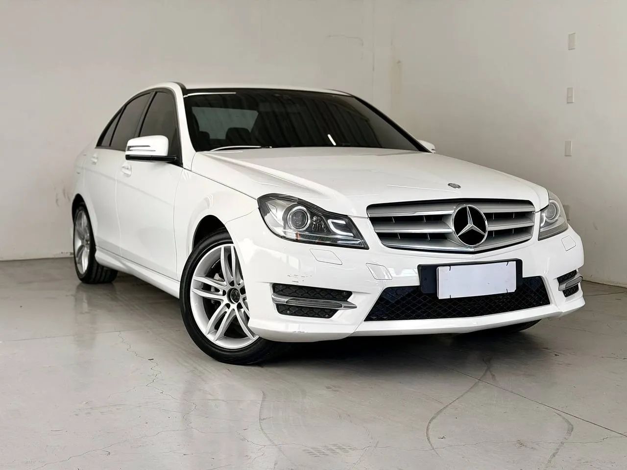 Mercedes-Benz C-180 CGI Sport 1.6 TB 16V 156cv Aut. 2014