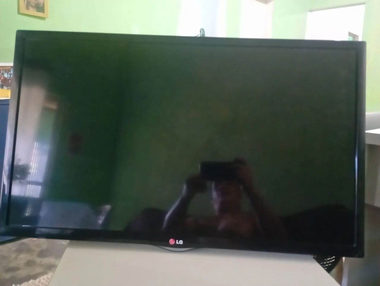Tv LG 32 polegadas com defeito.