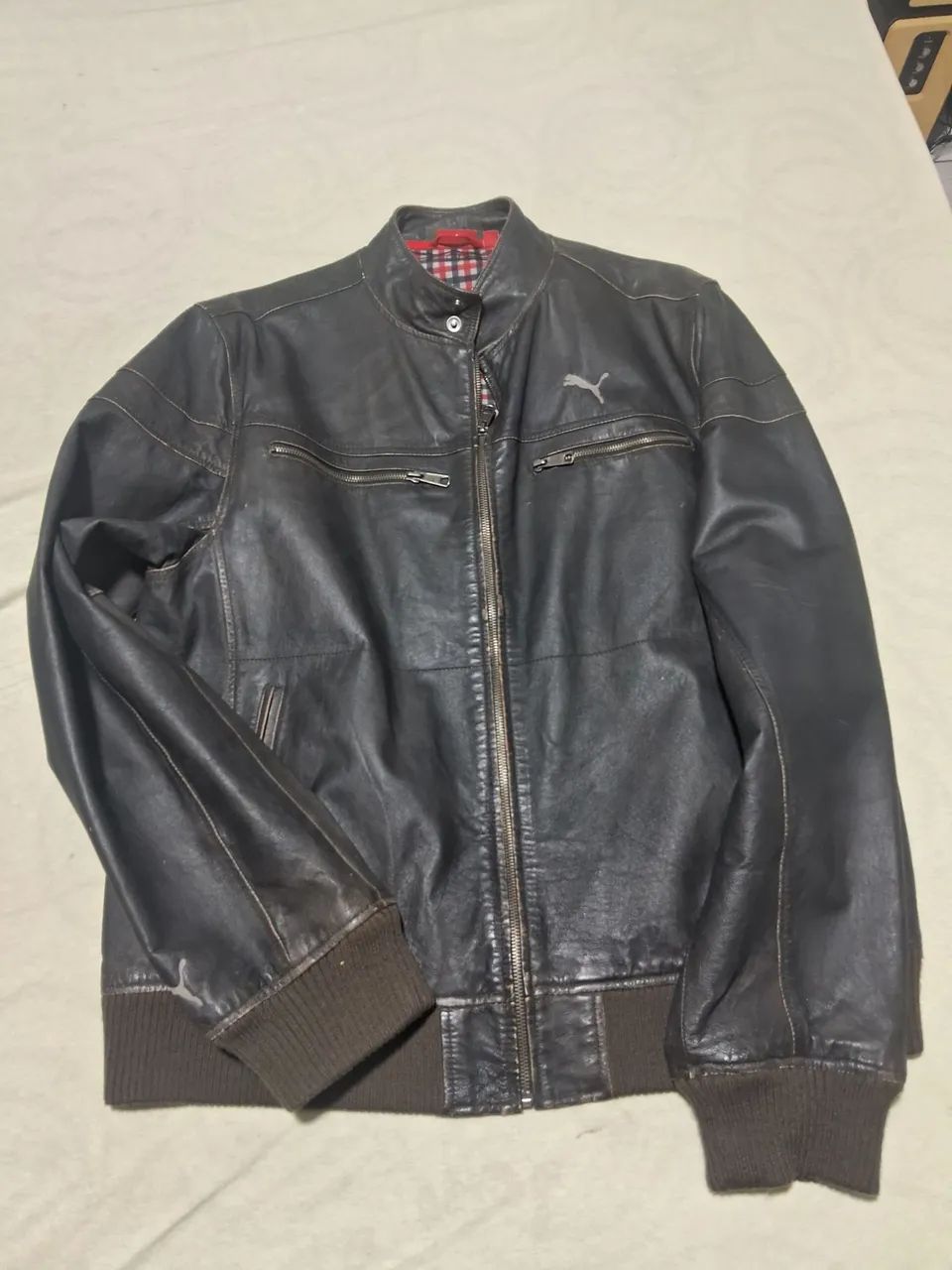Jaqueta de couro Puma original, 100% couro.
