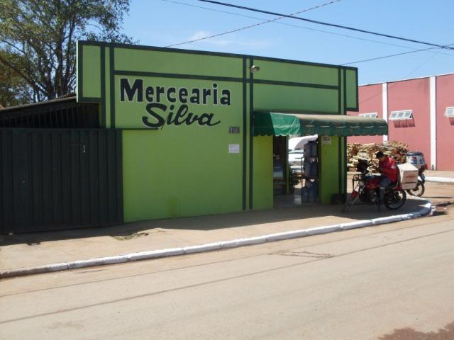 Mercearia completa com Casa ou somente o comércio, com clientela formada