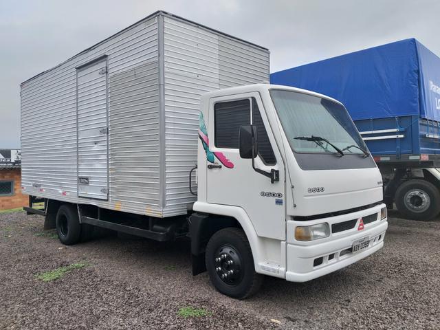 Agrale *. MWM X10 com Bau de 5,5m x 2,5m - Foto 2