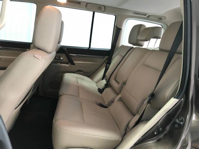 Mitsubishi Pajero Full Full 3.2 HPE 4x4 AT 7 Lugares - Foto 11