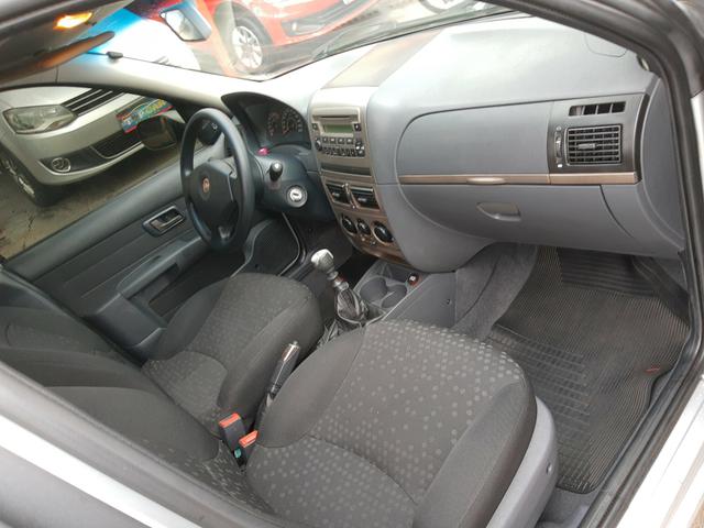 Palio attractive motor 1.4 ano 2011 - Foto 11