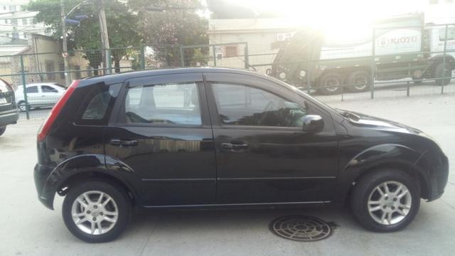 Fiesta hatch 2008 de garagem - Foto 10