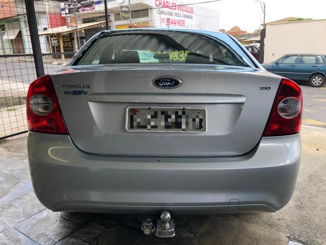 Focus Sedan - 2011 - Foto 5