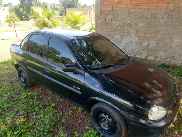 Vendo corsa classic ano 2008