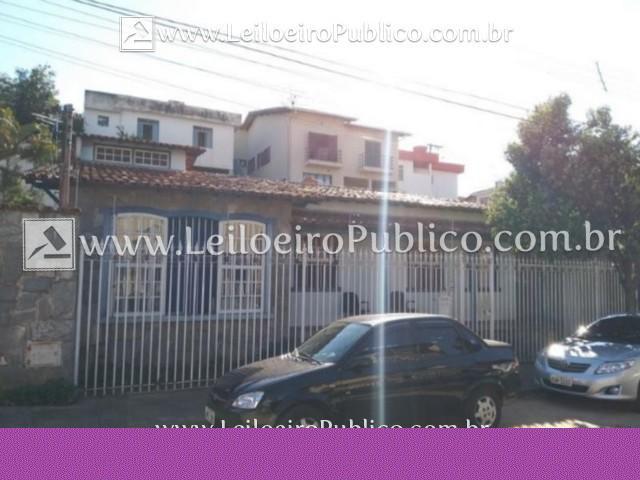 Lavras (mg): Casa pozkw jeyxg