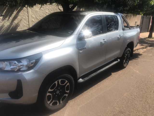 HILUX TOP DE LINHA COM 7.000 KM SÓ
