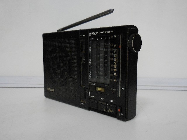 radio antigo sony icf 7600 - Foto 4