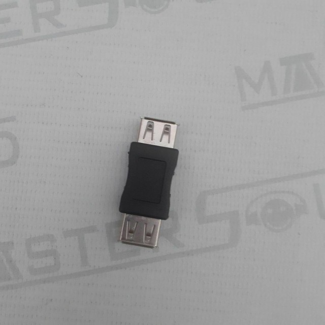 Adaptador USB X USB.. Novo.