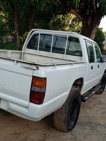 VENDO L200 ANO 2000 4X4