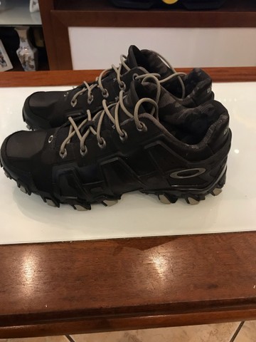 Caveirao oakley original semi novo, tamanho 44 - Roupas e calçados -  Taquara, Rio de Janeiro 1010975448 | OLX