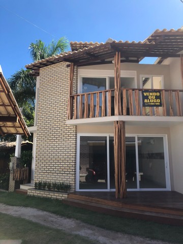 Linda casa em Garapua com ponto comercial 