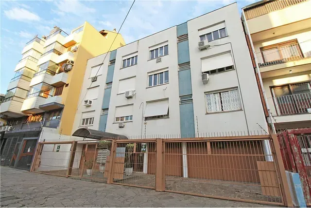 Apartamentos com 3 quartos à venda em Azenha, Porto Alegre, RS