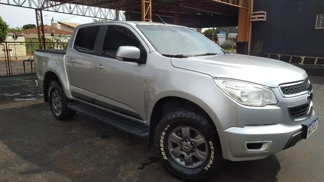 GM - Chevrolet S10 LTZ 2.4 C.D. Marrom 2014 - Campo Grande