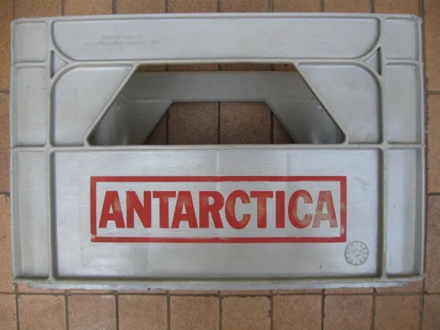 Caixa / engradado Antarctica + garrafa de 1 litro - Foto 6