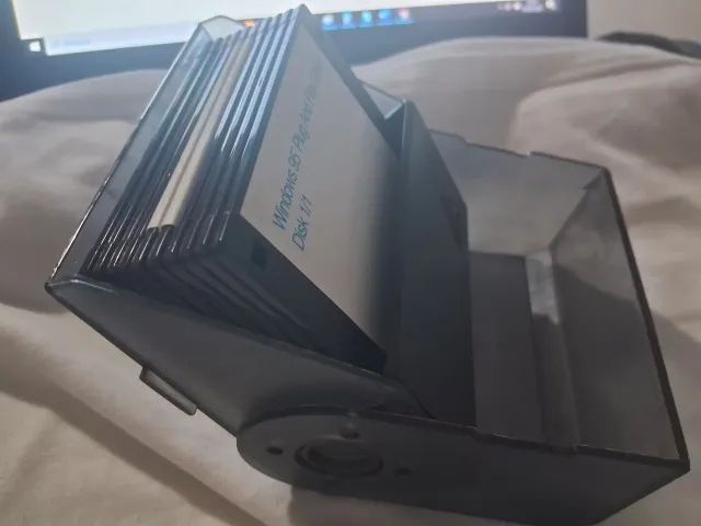 6 Disquetes de 3 1/2 com caixa para guardar  - Foto 4