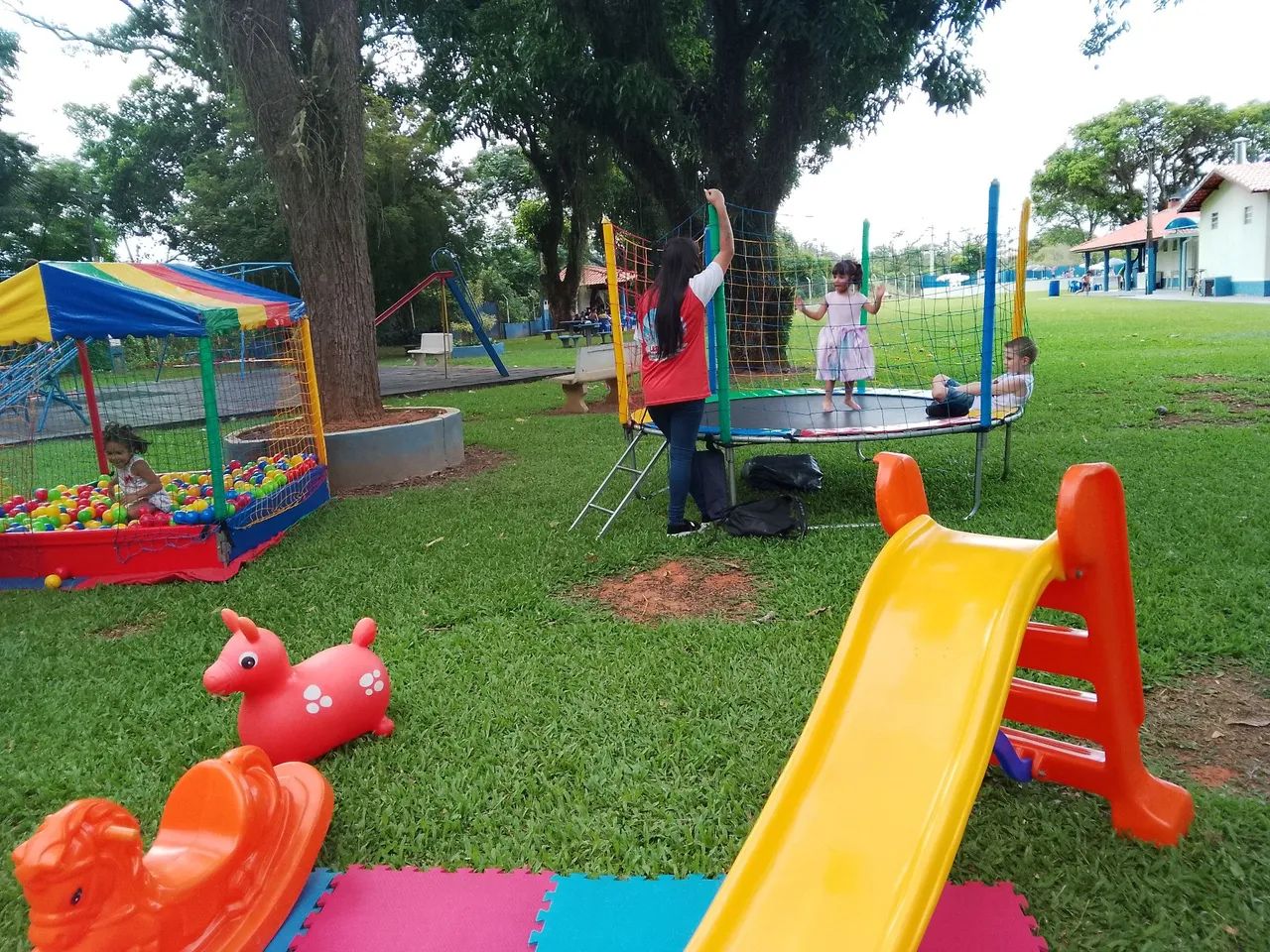 LOCAÇÃO DE BRINQUEDOS - Foto 4