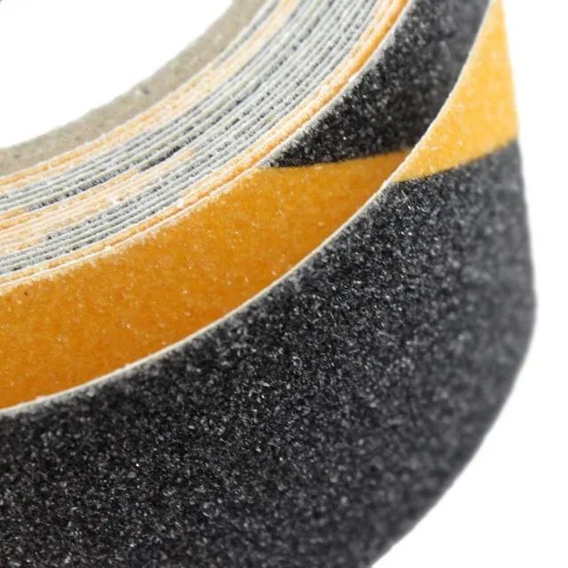 Fita Adesiva Antiderrapante Preta E Amarela 5 Metros - Foto 3