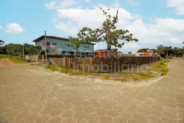 TERRENO à venda em Peruíbe, no bairro Guarau