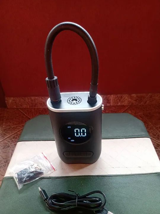 Mini compressor de ar portátil recarregável digital