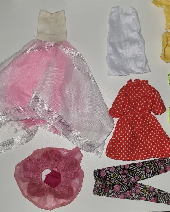 Roupas de Barbie - VER DESCRIÇÃO