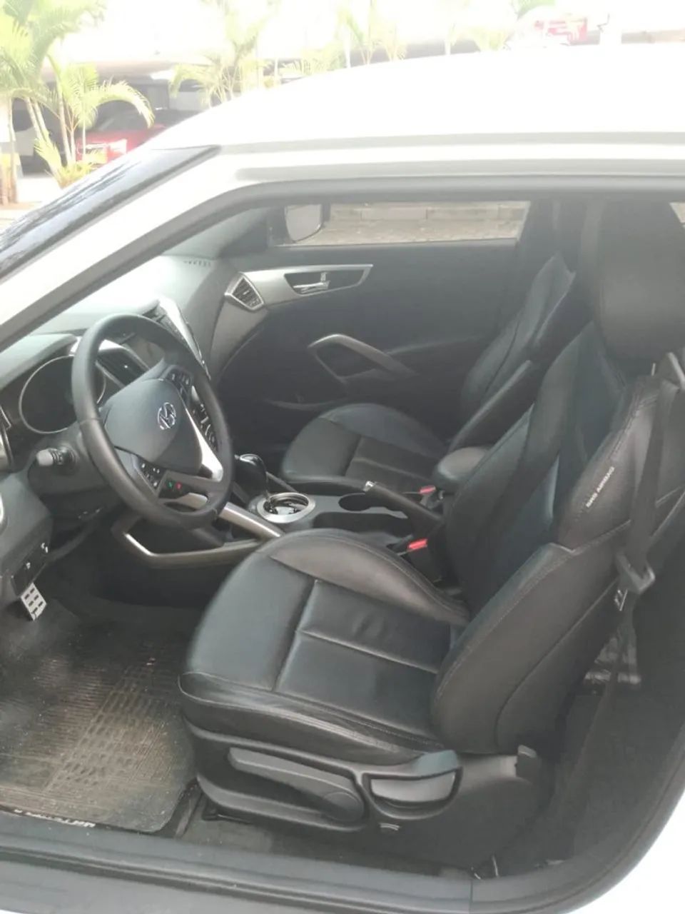 VELOSTER com apenas 9.600 km. RARIDADE!!! - Foto 5