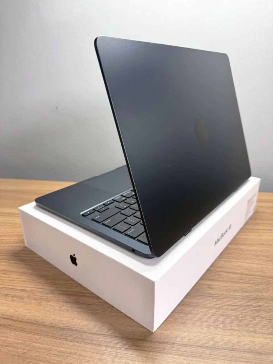 MacBook Air 13インチ M2 8GB 256GB 電池90％ MacBook Air 13インチ Apple M2チップ搭載モデル [2022年モデル /SSD