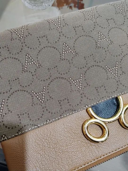 Bolsa Clutch Mickey Mouse Marrom Arezzo - Foto 4