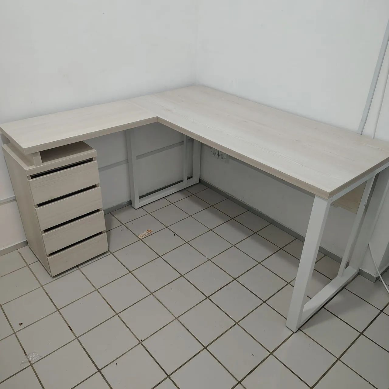 Mesa L Chiaro + Gaveteiro  - Foto 2