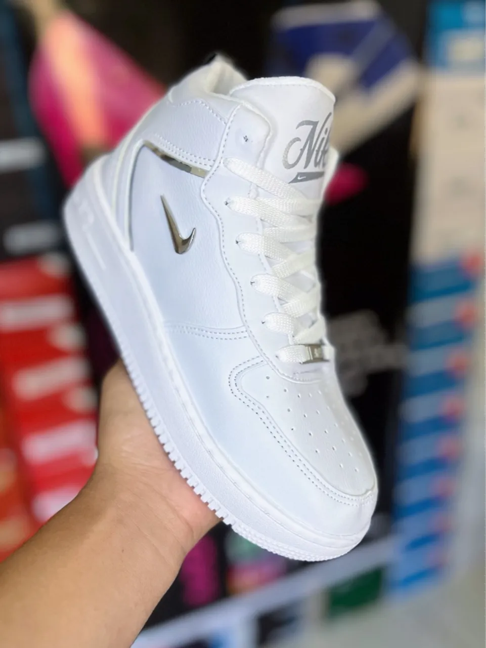 Tênis Nike Air Force 1 Botinha