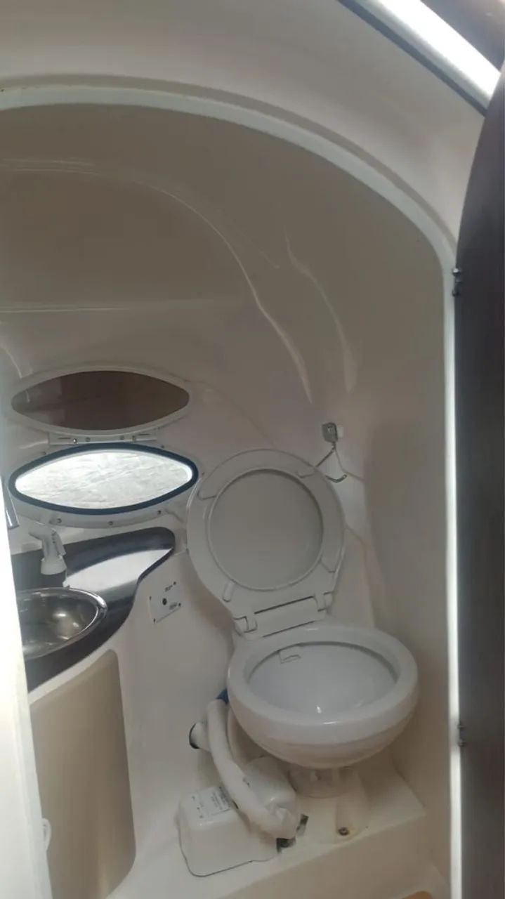 TRITON 300 SPORT + MONTAGEM DE SÉRIE + MERCRUISER 6.2L 300HP + ACESSÓRIOS - Foto 10