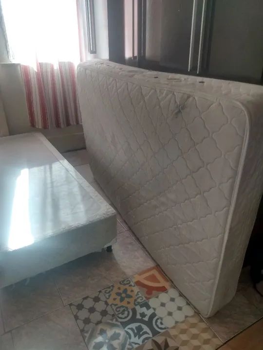 $100 Cama  com Colchão de Solteiro grande - Foto 3