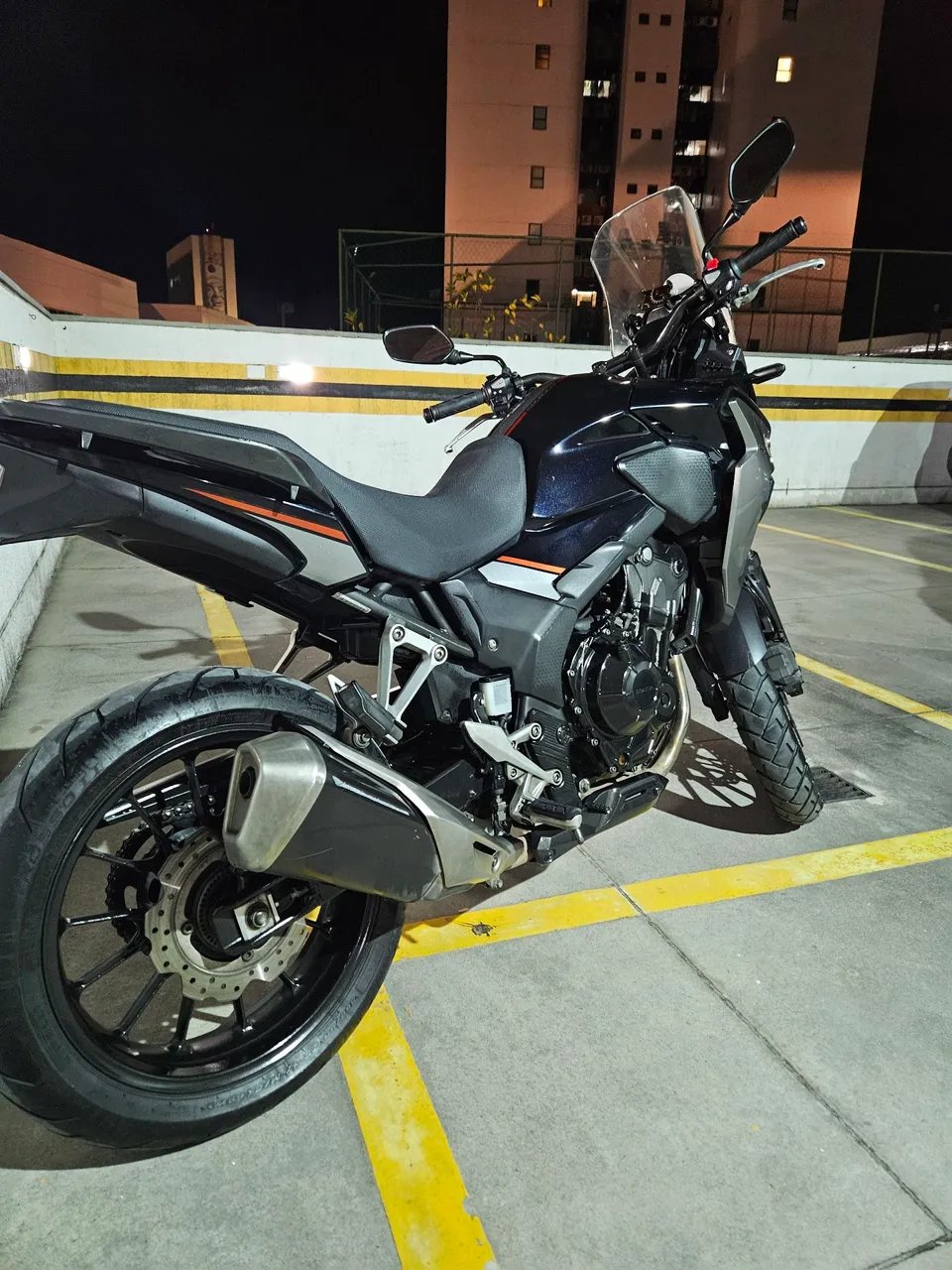 MOTO ORIGINAL SEM PINTURA PRA DISFARÇAR