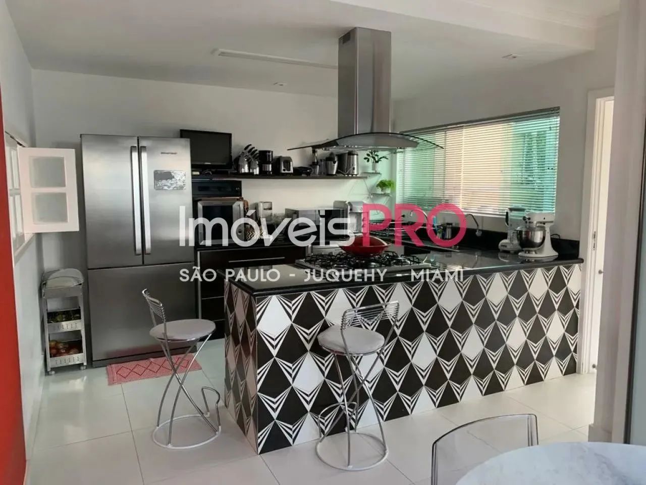 Linda casa com projeto arquitetônico , 300m² na Chácara Monte Alegre. - Foto 3