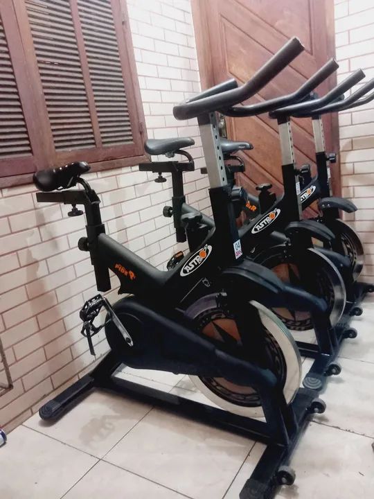 Bicicleta spinning Profissional RODA 20KG "ENTREGO/ACEITO CARTAO
