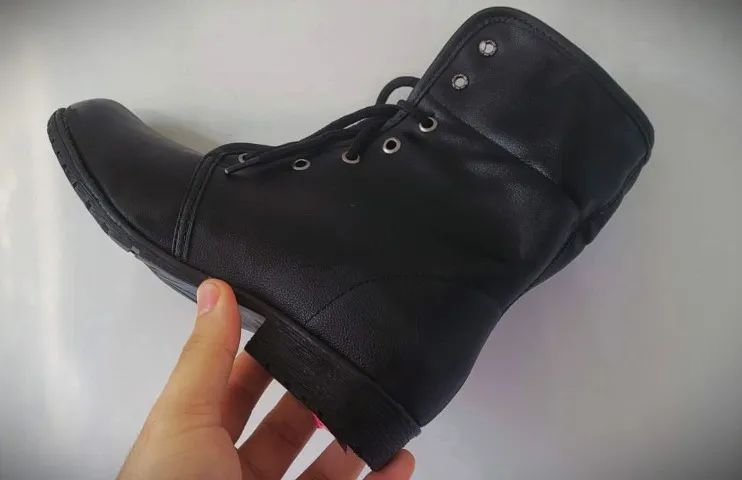 Bota 2 em 1 NOVA - ENVIO PARA TODO BR