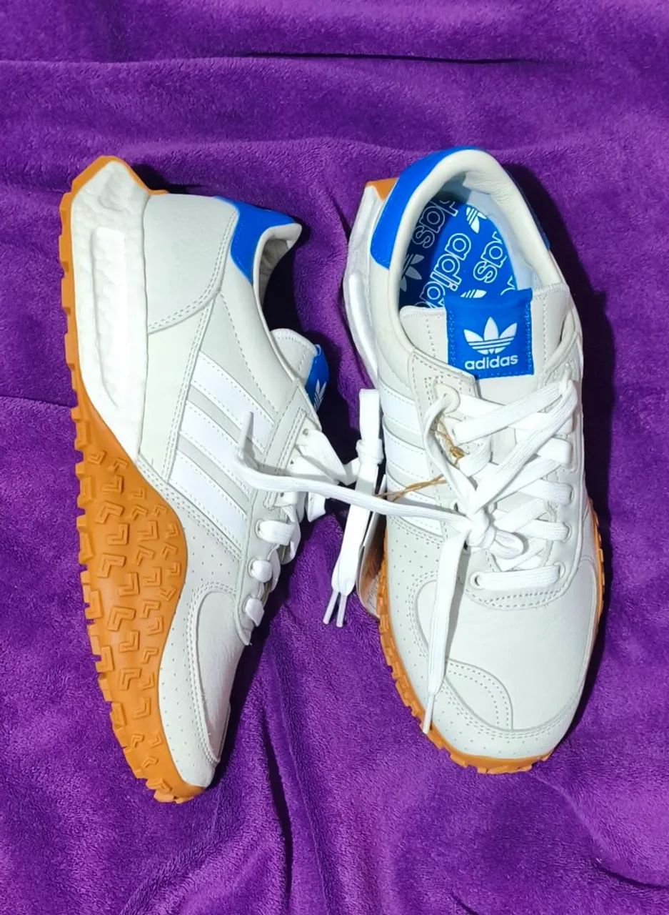 Tênis Adidas  - Foto 4