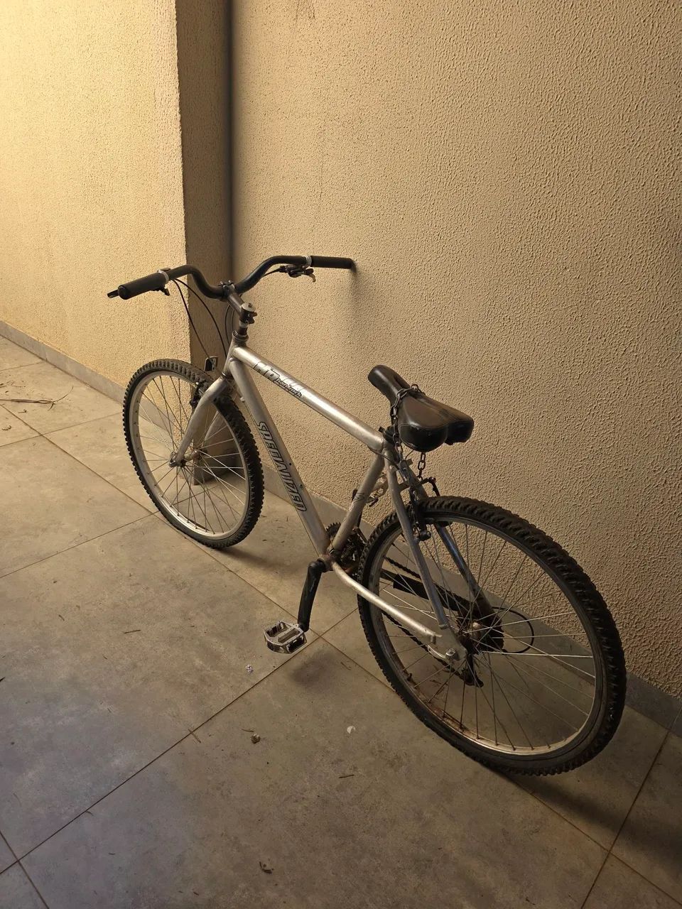 Bicicleta Aro 26 Specialized Hardrock - Foto 2