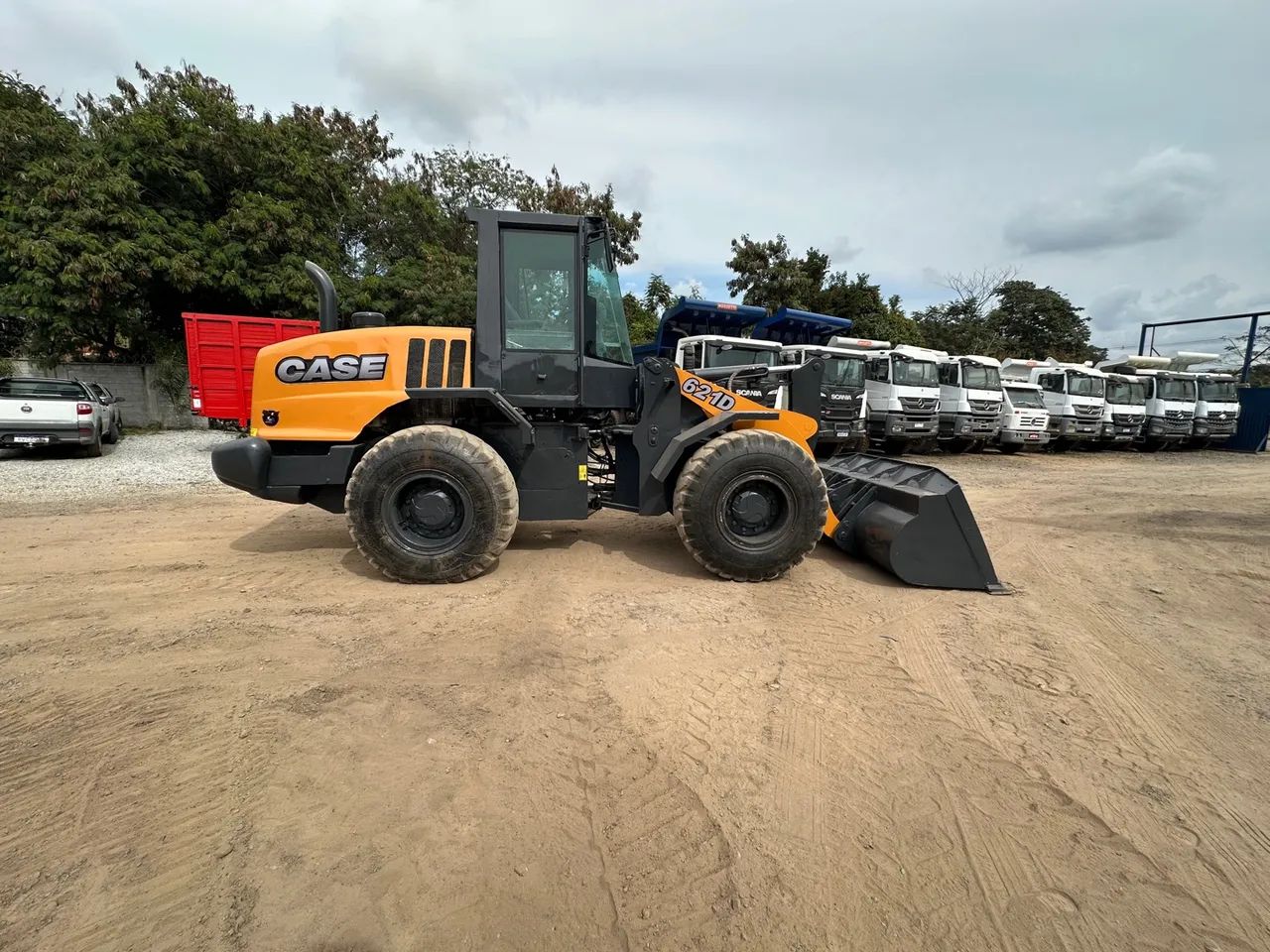 Pá Carregadeira Case 621D 2017  - Foto 4